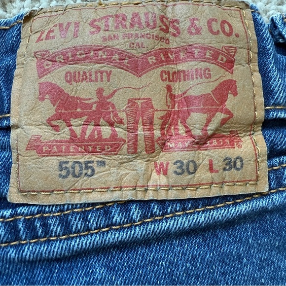 Levi's 505 Men's Straight Jeans W30 L30 Classic Blue Denim Casual Medium Wash - Picture 5 of 8